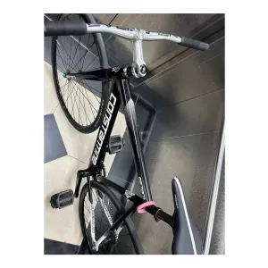 콘스탄틴 버나드 17 대차 판매