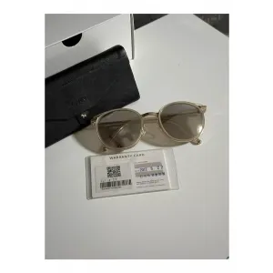 카린 선글라스 julie c3